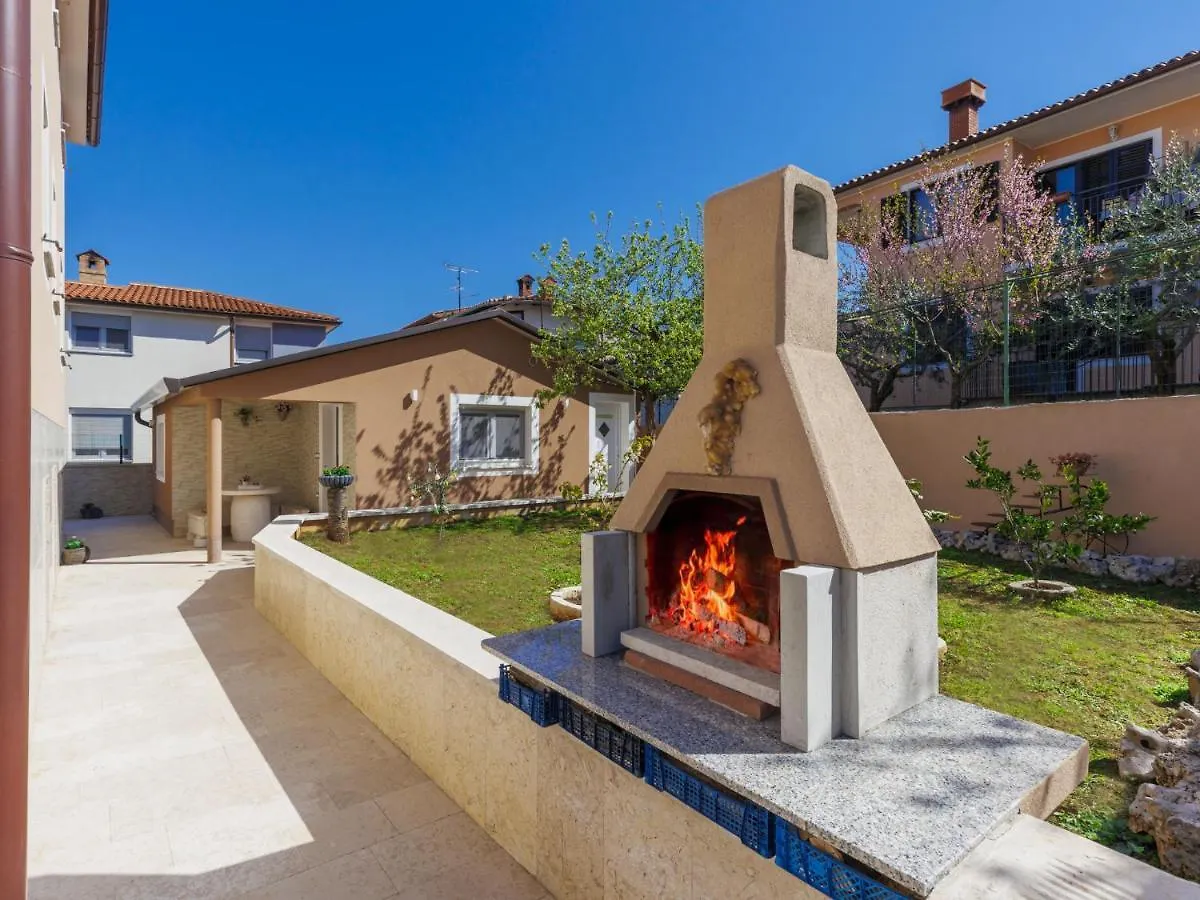 Holiday Home Dragica By Interhome Pula